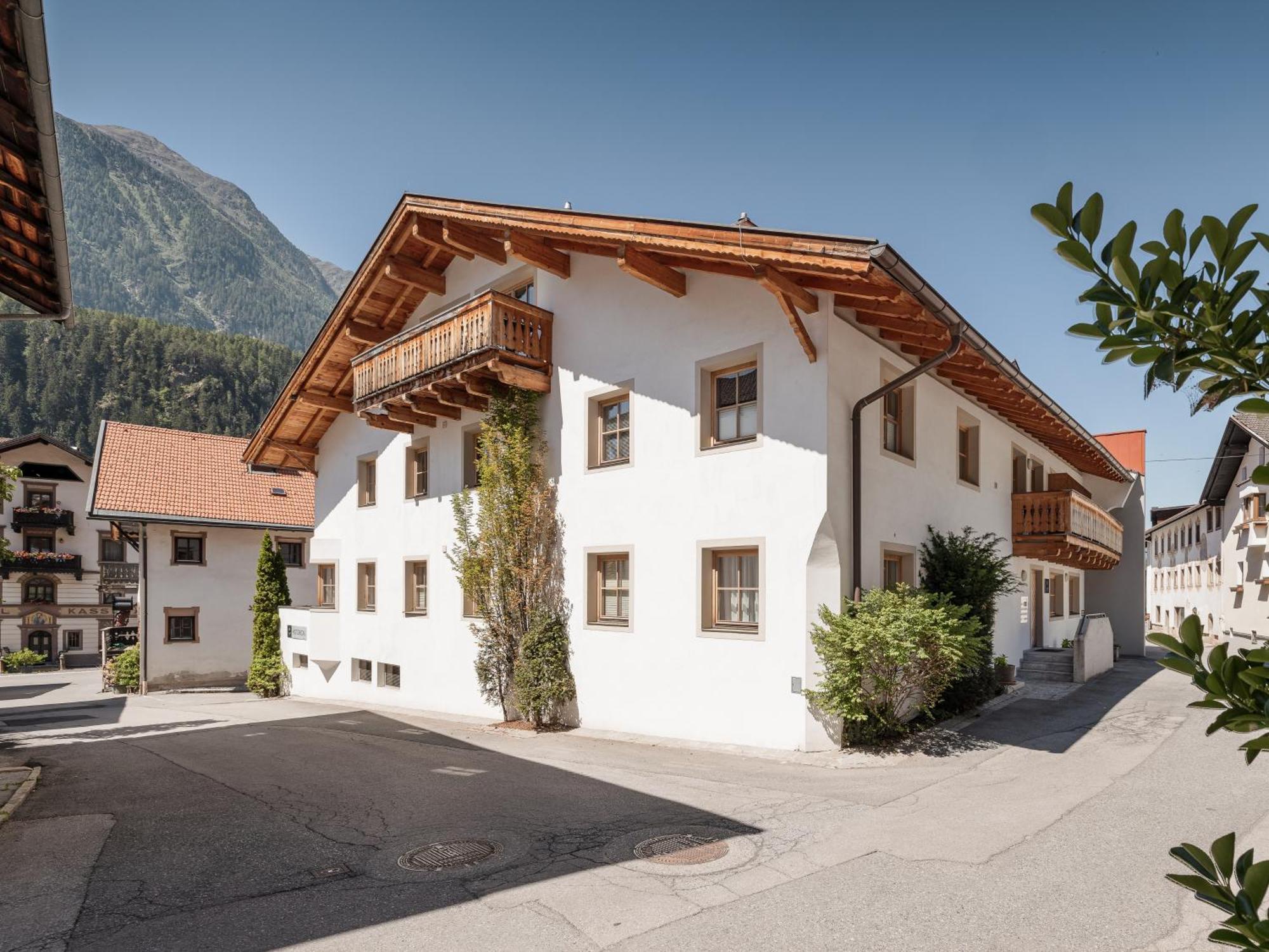 Myalps Historical Apartment Оец Екстериор снимка